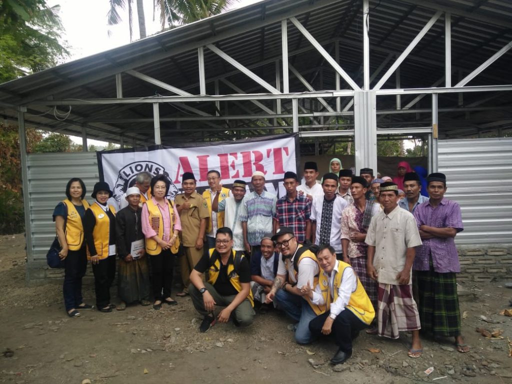 Lions Clubs Membangun Madrasah Riyadlusshibyan, Batu Layar, Lombok
