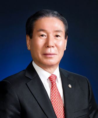 DR. JUNG-YUL CHOI INTERNATIONAL PRESIDENT LIONS CLUBS INTERNATIONAL